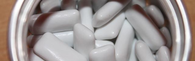 Chewing Gum To Help Detect Peri-Implantitis