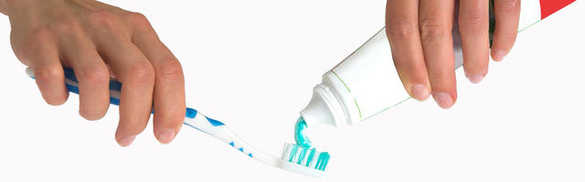 What’s In Toothpaste?